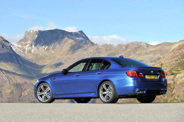 2012 BMW M5 Sedan Back Exterior Rear View