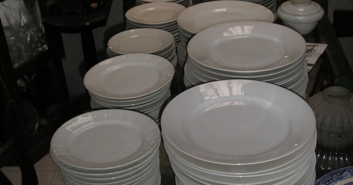 art shop abu piring  makan keramik  warna  putih 