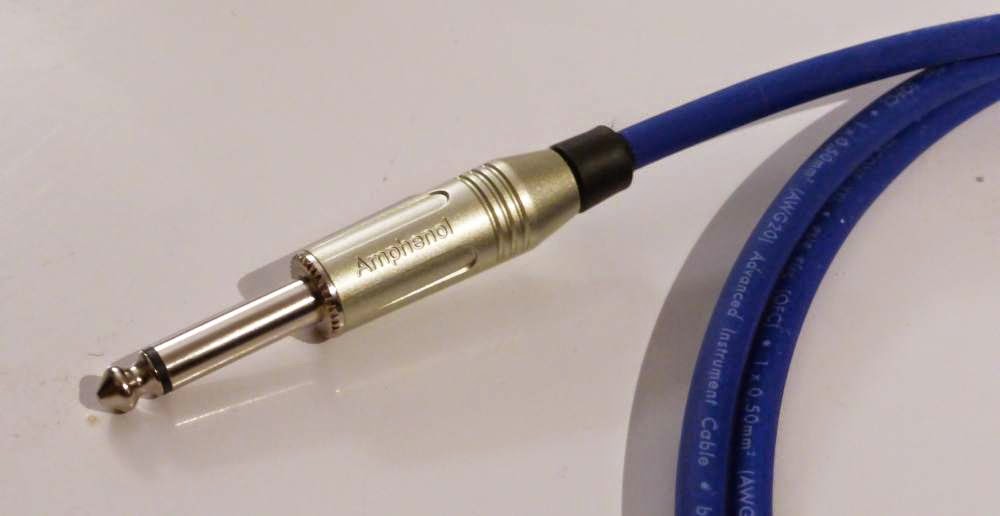 Guitar cable DIY