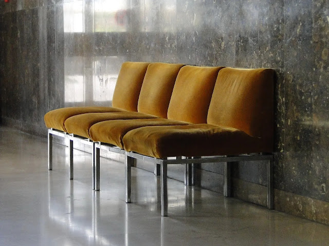 elevate-your-waiting-room-with-these-office-waiting-chairs