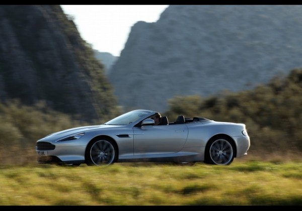 Aston Martin Virage Volante