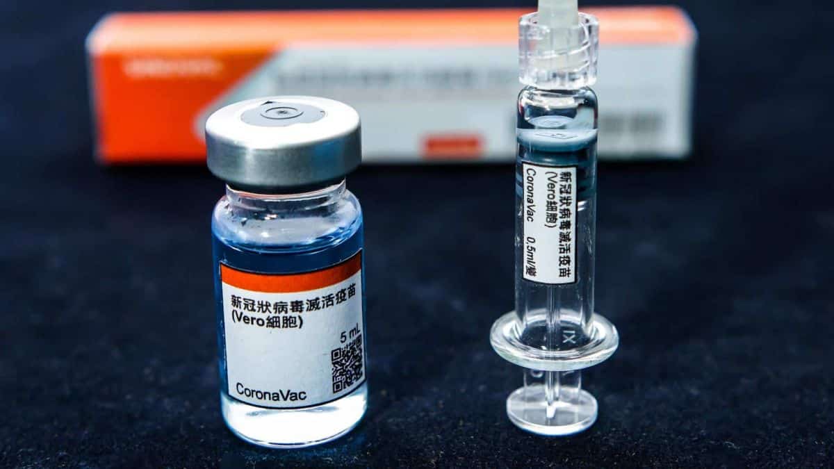 CoronaVac: morte de voluntário não tem relação com a vacina, diz IML