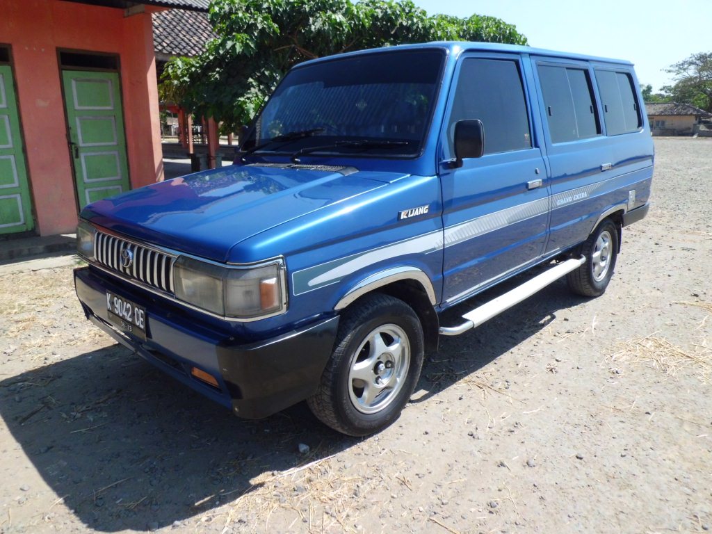 Gambar Mobil Kijang  Super Warna Biru Dunia Ottomotif