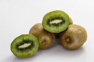 Can Dogs Eat Kiwi? Is Kiwi Good for Dogs