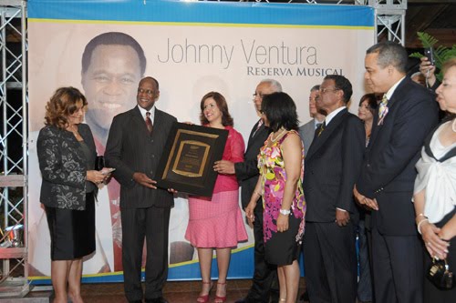 BANCO DE RESERVAS REALIZA HOMENAJE A JOHNNY VENTURA