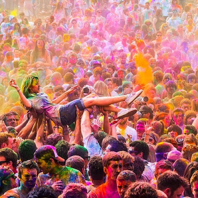 100 Colorful Happy Holi SMS Wishes in English