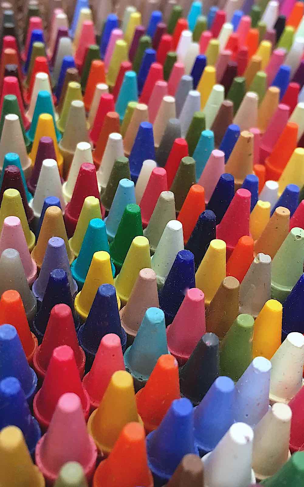 Christian Faur detail crayons