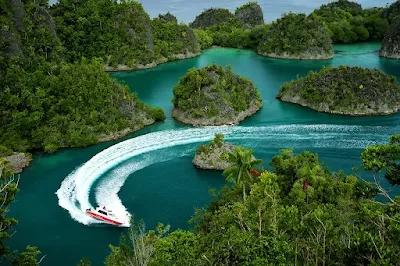 Indahnya Kepulauan Raja Ampat