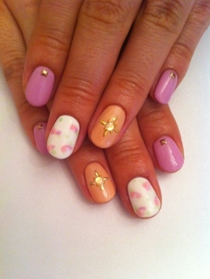 Pretty Nail Art Ideas Summer 2012 world of fashion