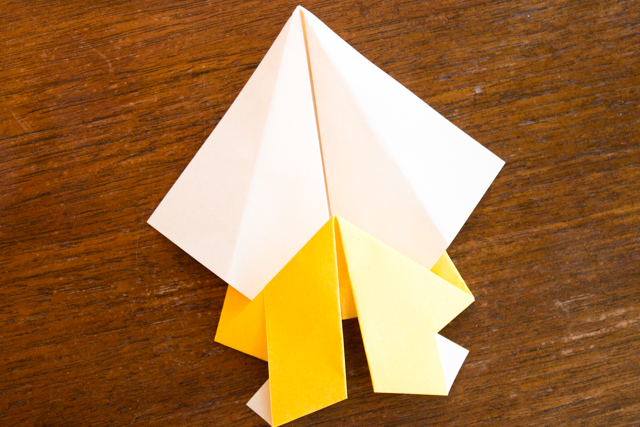 How to Fold Origami Robots- Step-by-step instructions included for this easy craft!