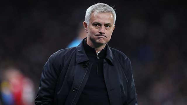 Jose Mourinho Bakal Selalu Terpuruk di Musim Ketiganya