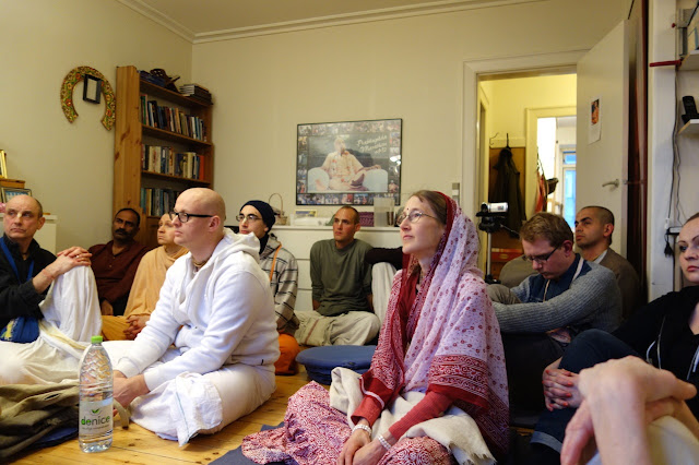 Sankarshan Das Adhikari Program in Home of Lalitanath Prabhu 2