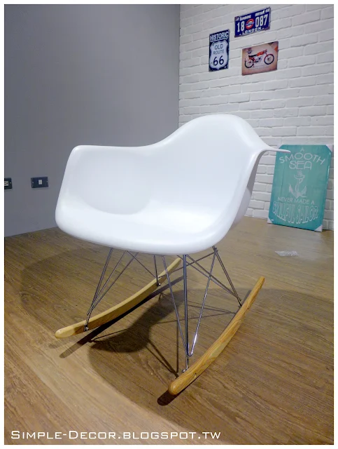 http://simple-decor.blogspot.tw/2016/08/Eames-molded-plastic-armchair-rocker-base.html