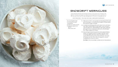 Mint flavoured meringues