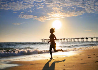 correr al aire libre o caminadora 