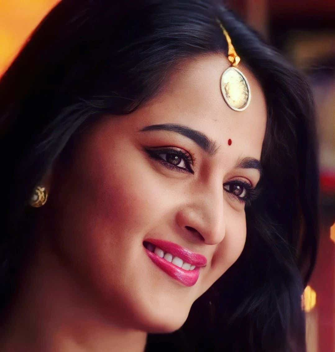 Anushka-Shetty-face-closeup-photos-2021