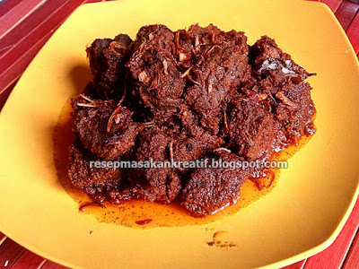  Cara meracik bumbu masakan daging sapi orisinil Minang dalam resep rendang padang kering bena Resep Rendang Padang Daging Sapi Bumbu Kering Asli Minang