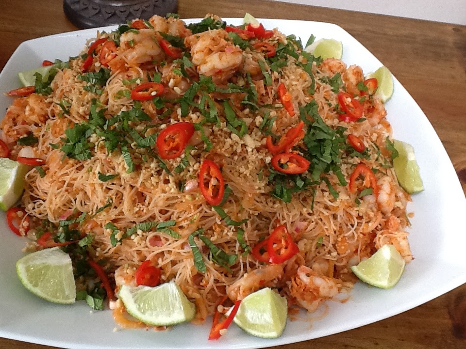 Yummy Mummy: Kerabu Mee Hoon (Rice Noodle Salad)