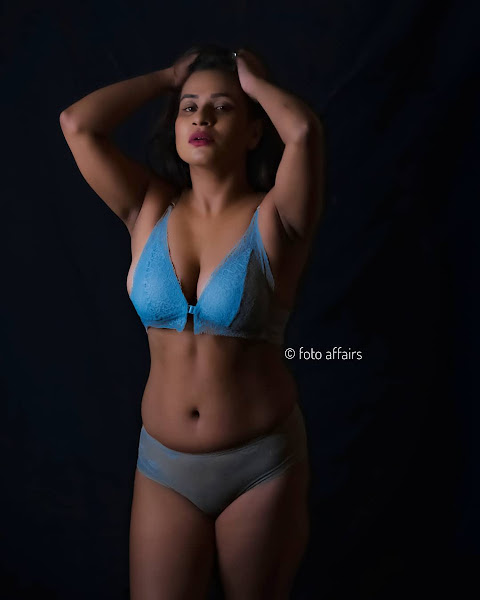 Jaal%20%282022%20Ullu%20Web%20Series%29%20Actress%20Muskaan%20Agarwal%20Sexy%20Pictures%20%281%29.jpg