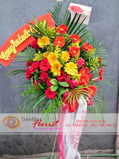 bunga standing flowers, bunga ucapan pernikahan, bunga ucapan selamat & sukses, congratulations flowers, toko bunga jakarta, rangkaian bunga mawar