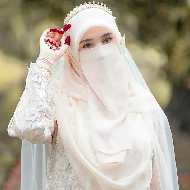 Hijab Girl DP