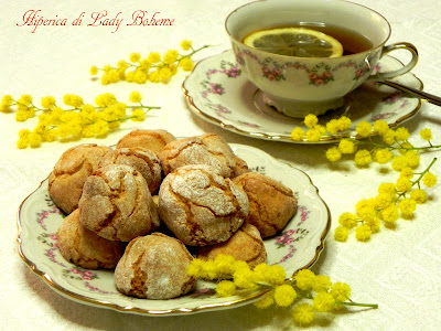 hiperica di lady boheme blog di cucina, ricette gustose, facili e veloci. 8 marzo ricetta amaretti fatti in casa