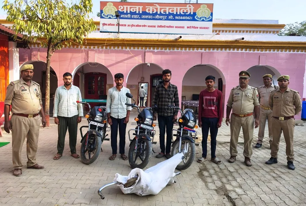 Police arrested 4 wanted accused along with 3 stolen bikes