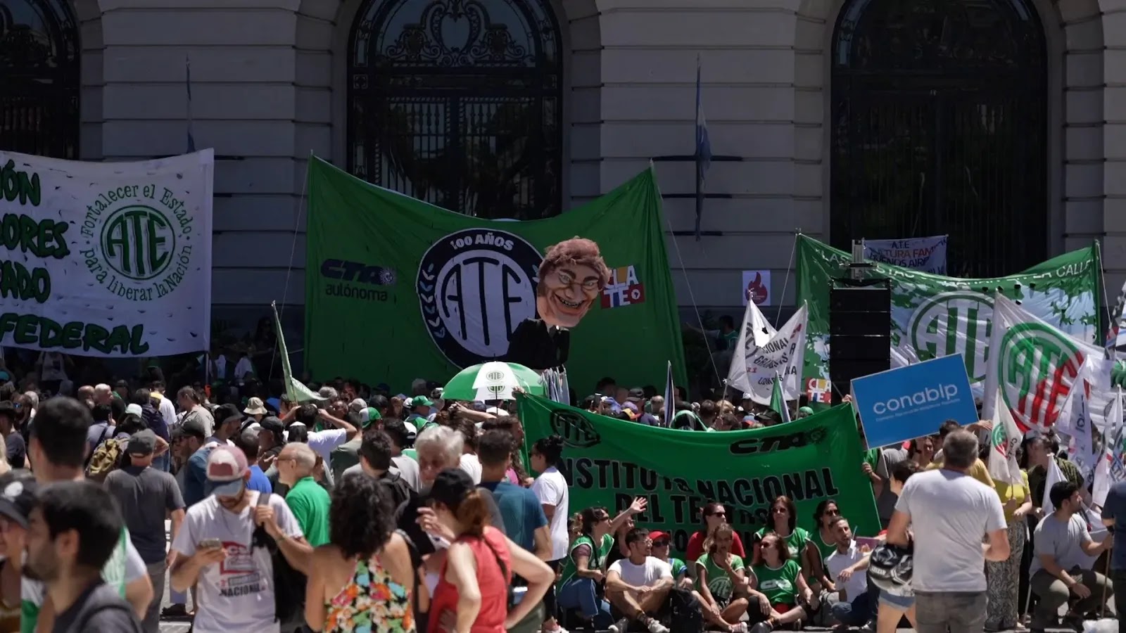 The Challenges and Controversies Surrounding Javier Mileis Presidency in Argentina