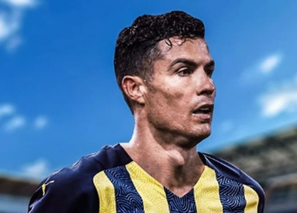 Báo Thổ Nhĩ Kỳ: "C.Ronaldo chia tay Man Utd và thi đấu cho Fenerbahce"