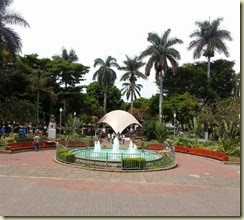 20140304_ Grecia main square 1-1 (Small)