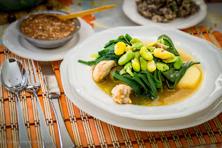 Кухня Боливии - суп с курицей и бобами