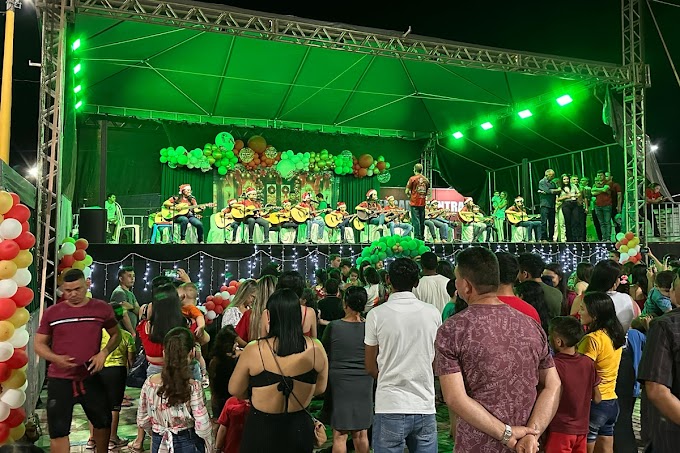Prefeitura promove noite de encanto e diversão no 'Natal das Crianças'' em Cocal dos Alves