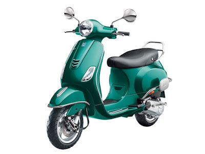 New Vespa SXL 125 Green