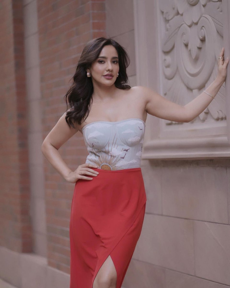 Neha sharma pic