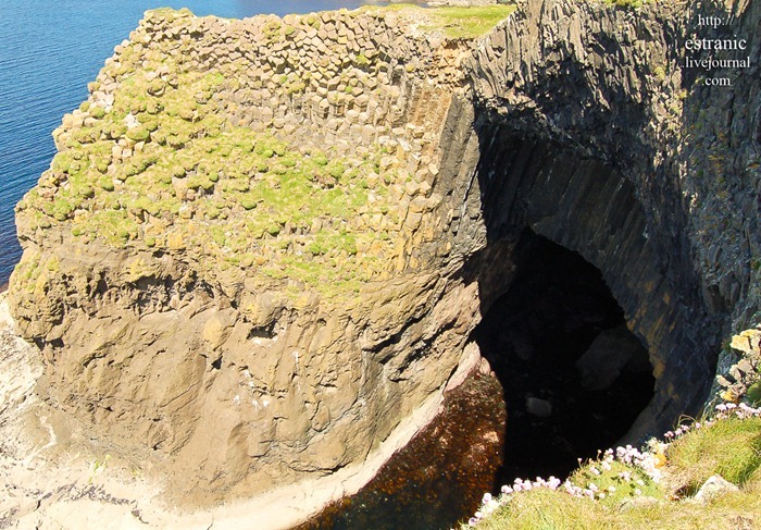 staffa-island3