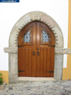 Rua de Santa Maria de Cima de Castelo de Vide, Portugal (Street)