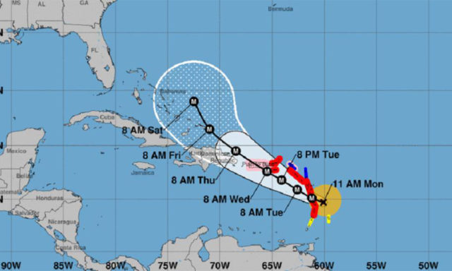 El Gobierno se prepara ante paso del huracán María