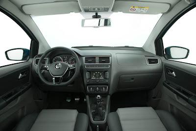 VW Fox Highline 2015 - interior - painel