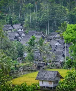 Wisata Kampung Adat Naga Tasikmalaya