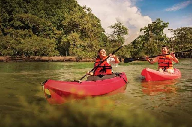 Premian a Costa Rica como mejor destino turístico del 2021 y resalta acciones para revertir cambio climático