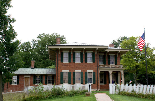 The historic Ulysses S. Grant home in Galena, IL is built in the Italianate style.