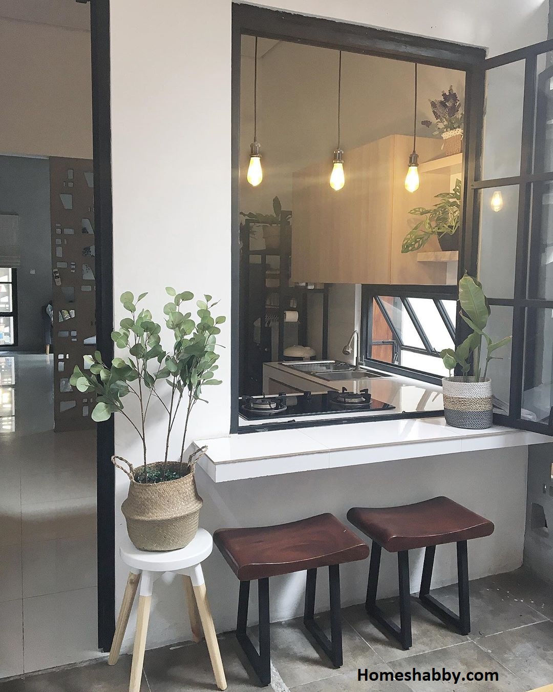 Ide Inspirasi Mini Bar Minimalis Untuk Dapur Kecil Tampil Lebih Keren Seperti Cafe Homeshabbycom Design Home Plans