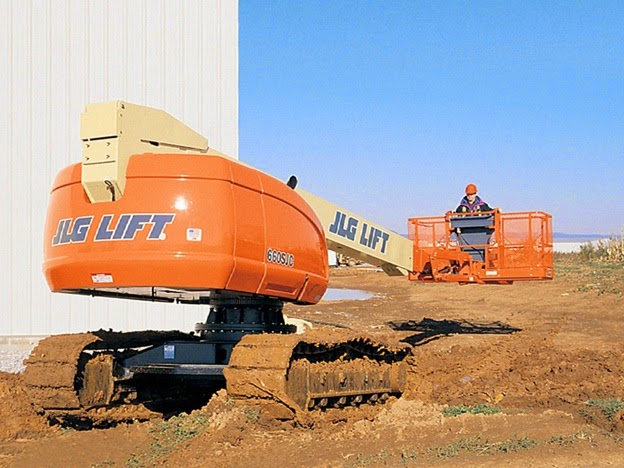 JLG Crawler Boom Lifts 660SJC