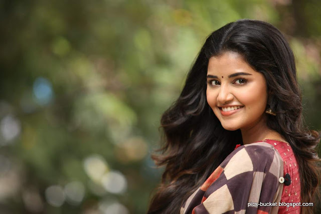 Actress Anupama Parameswaran hd images