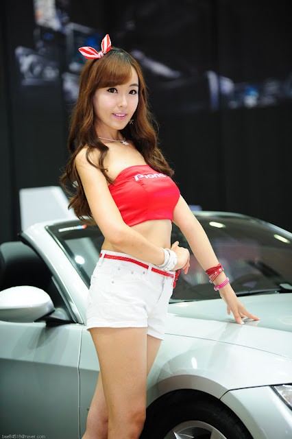 6 Heo Jung Hyun - Seoul Auto Salon 2012-Very cute asian girl - girlcute4u.blogspot.com