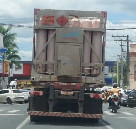 População de Alagoinhas pede restrição à circulação de caminhões de grande porte dentro da cidade