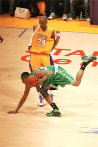 Pierce e Kobe / Foto: NBA