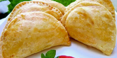 Resep - Cara Membuat Pastel Enak dan Renyah