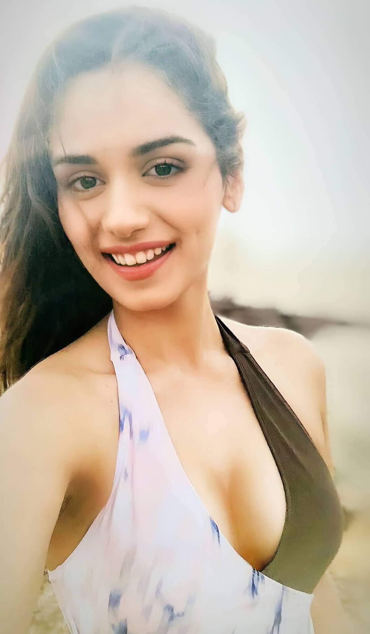 Manushi Chhillar Hot Photos