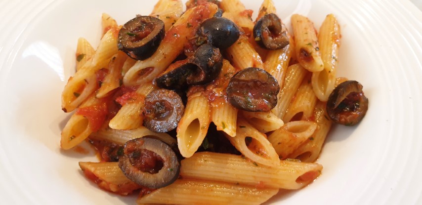 Penne alla puttanesca